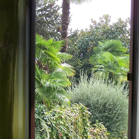 Bed and breakfast Torre Lara 3*