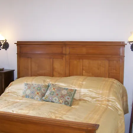 Torre Lara Bed & Breakfast