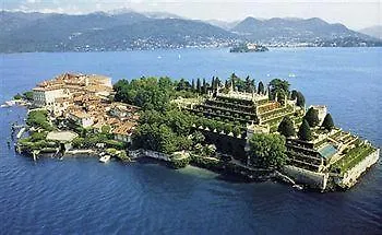 Torre Lara Couette-café *